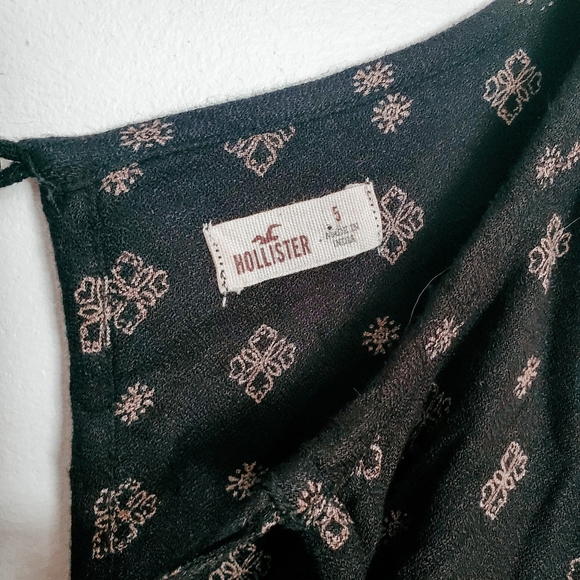 Hollister all over print dress - Picture 2 of 5